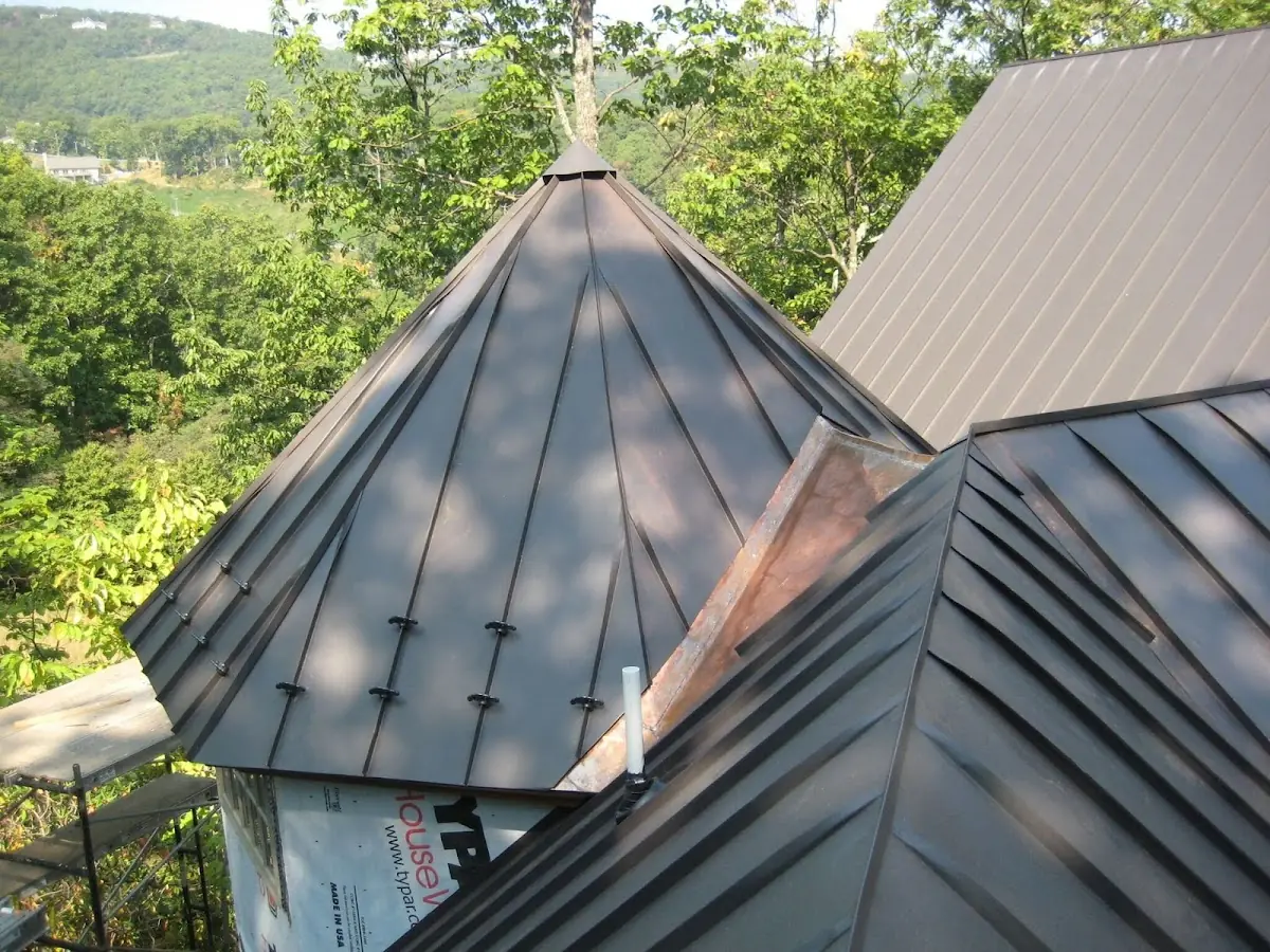 Professional Roof Tarp Installation by Craftsman Roofing in The Retreat at Twin Lakes